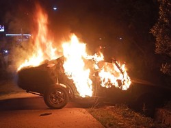 Toyota Corolla di Blitar Ludes Terbakar gegara Korsleting