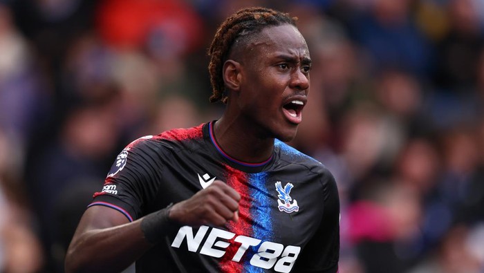 BRIGHTON, ENGLAND - DECEMBER 15: Trevoh Chalobah of Crystal Palace celebrates the goal by Ismaïla Sarr for 0-2 during the Premier League match between Brighton & Hove Albion FC and Crystal Palace FC at Amex Stadium on December 15, 2024 in Brighton, England. (Photo by Shaun Brooks - CameraSport via Getty Images)