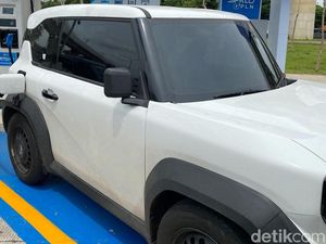 Mobil Listrik Murah Bertampang ala Jimny Dites di Jalanan Indonesia