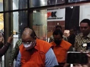 KPK Tahan 2 Tersangka Korupsi di Pemkot Semarang KPK Tahan 2 Tersangka Korupsi di Pemkot Semarang