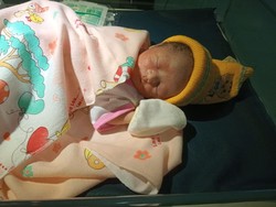 Kondisi Terkini Bayi yang Dibuang di Gunung Anyar Surabaya