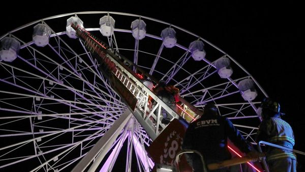 Bianglala di Chile Berhenti Akibat Konsleting Listrik, Warga Terjebak