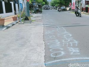 Pedagang Kapling Jalan Kopral Sayom Klaten Buntut Rencana Relokasi CFD Pedagang Kapling Jalan Kopral Sayom Klaten Buntut Rencana Relokasi CFD
