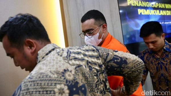 Ini Tampang WNA yang Ribut-ribut dengan Marbot Masjid di Puncak