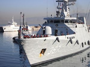 KRI Sultan Iskandar Muda-367 Tiba di Beirut Lebanon KRI Sultan Iskandar Muda-367 Tiba di Beirut Lebanon
