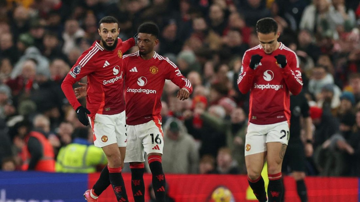 Manchester United diyakini bisa meraih trofi musim ini. (Foto: REUTERS/Phil Noble)