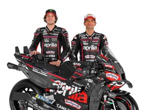 Aprilia Pede Jorge Martin-Bezzecchi Mampu Bersaing di MotoGP 2026 Aprilia Pede Jorge Martin-Bezzecchi Mampu Bersaing di MotoGP 2026