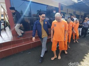 Miris! Oknum Pimpinan Ponpes di Tasik Cabuli 3 Santriwati Miris! Oknum Pimpinan Ponpes di Tasik Cabuli 3 Santriwati