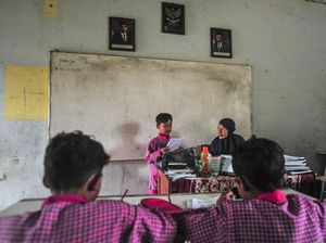 Pakar BRIN: AI Tak Bisa Gantikan Peran Guru, Bantu Tugas Administratif Bisa Pakar BRIN: AI Tak Bisa Gantikan Peran Guru, Bantu Tugas Administratif Bisa