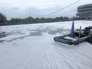 DLH DKI: Busa Kali Kamal Berasal dari Turbulensi Pompa Banjir DLH DKI: Busa Kali Kamal Berasal dari Turbulensi Pompa Banjir