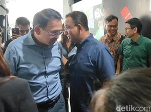 Video: Anies-Ahok Bertemu Kembali di Acara Peluncuran Buku Video: Anies-Ahok Bertemu Kembali di Acara Peluncuran Buku
