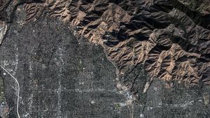 Citra Satelit Tunjukan Kehancuran Akibat Kebakaran Hutan di California
