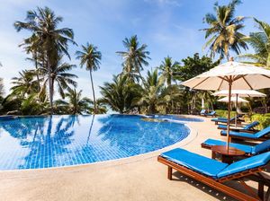 2 Turis Inggris Tewas di Kolam Renang, Diduga Mabuk & Tak Bisa Berenang 2 Turis Inggris Tewas di Kolam Renang, Diduga Mabuk & Tak Bisa Berenang