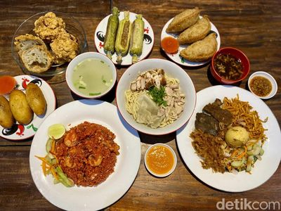 Gurih Berempah! Nasi Campur Makassar dengan Lauk Toppa Lada