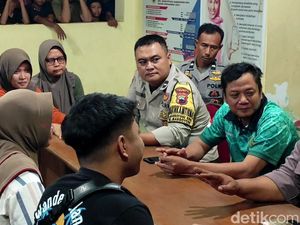 Inspektorat Pati Periksa Kasus Kades Digerebek Warga Diduga Kumpul Kebo Inspektorat Pati Periksa Kasus Kades Digerebek Warga Diduga Kumpul Kebo