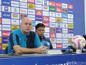 Taktik Bojan Hodak Tak Berjalan Kala Persib Telan Kekalahan