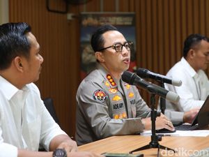 Pria Paruh Baya di Jaktim Jadi Korban Pencuri Bermodus Pura-pura Tabrakan Pria Paruh Baya di Jaktim Jadi Korban Pencuri Bermodus Pura-pura Tabrakan