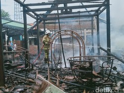 TK di Plosowangi Klaten Ludes Terbakar
