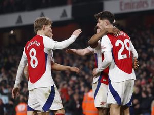 Video Arsenal Buang-buang Kesempatan untuk Menang Video Arsenal Buang-buang Kesempatan untuk Menang