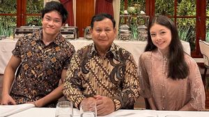 Azka Corbuzier Cicip Kopi Daun Bawang hingga Makan Bareng Prabowo