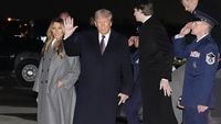 Foto: Melania Trump Jelang Jadi Ibu Negara Lagi, Pakai Baju Label Kontroversial