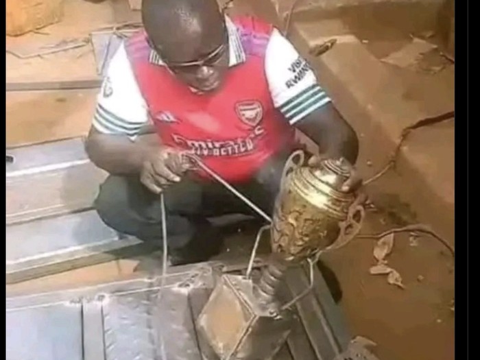 Meme Arsenal vs Aston Villa