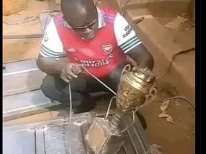 Meme Arsenal Imbang, Kans Juara Melayang? Meme Arsenal Imbang, Kans Juara Melayang?