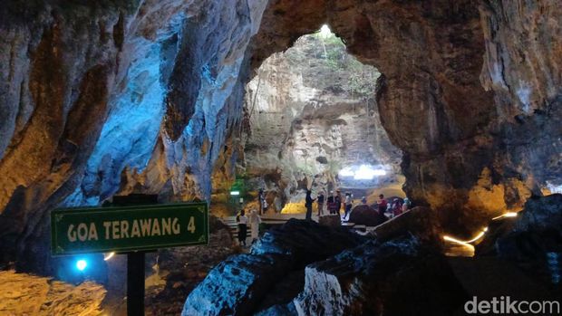Penampakan di dalam Goa Terawang, Blora, Minggu (19/1/2025).