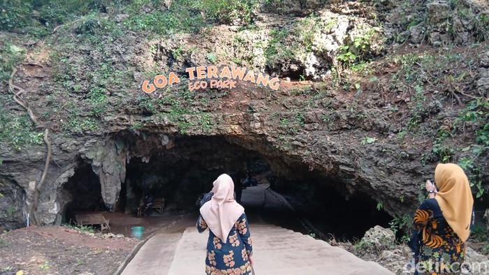 Suasana rekreasi Goa Terawang Eco Park di wilayah Desa Kedungwungu, Kecamatan Todanan, Kabupaten Blora, Minggu (19/1/2025). Suasana rekreasi Goa Terawang Eco Park di wilayah Desa Kedungwungu, Kecamatan Todanan, Kabupaten Blora, Minggu (19/1/2025).