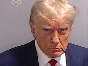 Trump Tuntut Uskup Washington Minta Maaf atas Khotbah soal LGBTQ Trump Tuntut Uskup Washington Minta Maaf atas Khotbah soal LGBTQ