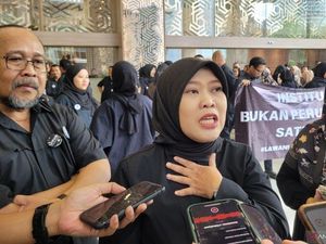 Diduga karena Pemecatan Mendadak, Ratusan ASN Dikti Demo Menteri Diduga karena Pemecatan Mendadak, Ratusan ASN Dikti Demo Menteri