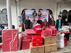 Legislator Gerindra Salurkan Bantuan untuk Korban Kebakaran di Medan Timur