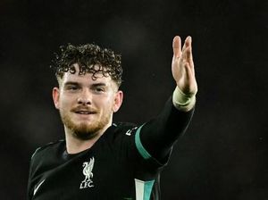 Elliott Bantah akan Tinggalkan Liverpool meski Jarang Main