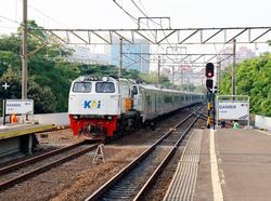19 Perjalanan KA Dibatalkan Imbas Tabrakan Kereta Api dan KRL di Bekasi