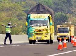 Jalur Mudik Cianjur Mulai Steril dari Truk Besar