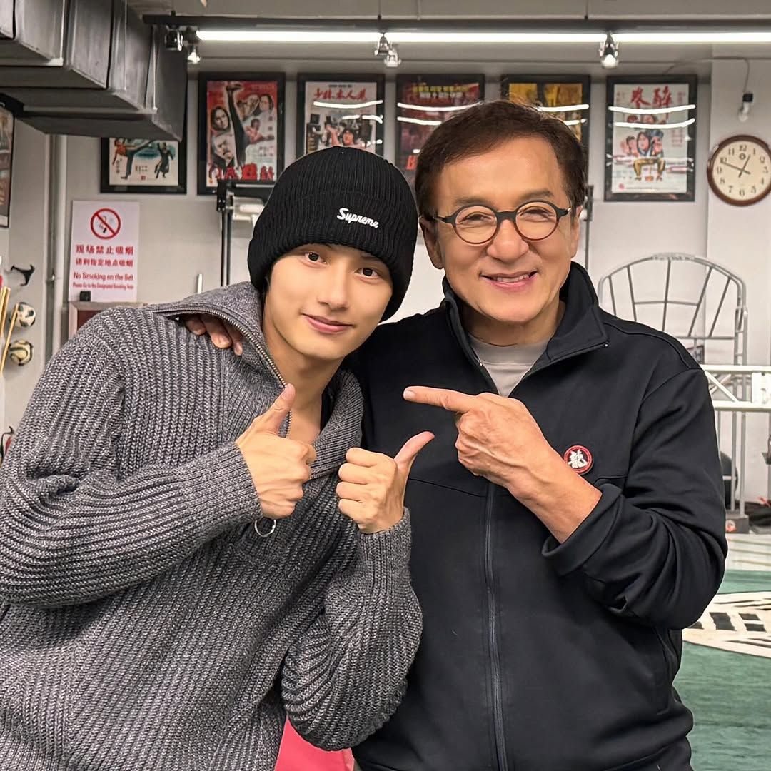 Jun SEVENTEEN dan Jackie Chan