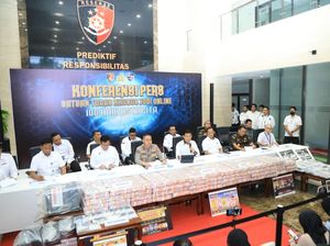 Bareskrim Buru 1 DPO Pemilik Situs Judol Terkait Hotel Aruss Semarang Bareskrim Buru 1 DPO Pemilik Situs Judol Terkait Hotel Aruss Semarang