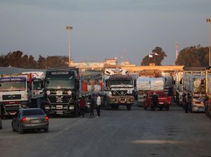 915 Truk Bantuan Kemanusiaan Masuki Gaza di Hari Kedua Gencatan Senjata