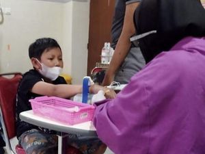 Sejumlah Yayasan Mulai Bantu Pengobatan Anak Chusnul Penyintas Bom Bali I Sejumlah Yayasan Mulai Bantu Pengobatan Anak Chusnul Penyintas Bom Bali I