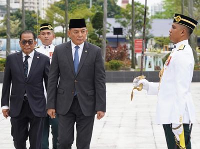 Momen Menhan Sjafrie Jalin Kerjasama Pertahanan dengan Menhan Malaysia