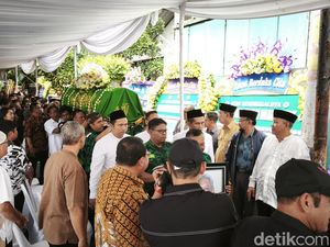 Tokoh Mega Bintang Mudrick Sangidu Wafat, Kerabat: Terakhir Sakit Jantung Tokoh Mega Bintang Mudrick Sangidu Wafat, Kerabat: Terakhir Sakit Jantung