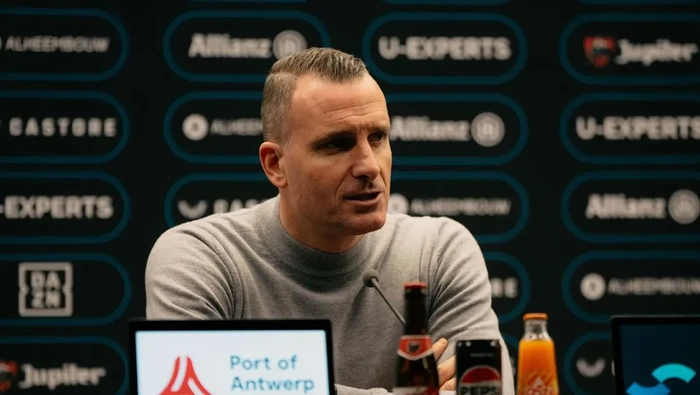 Pelatih Club Brugge, Nicky Hayen.