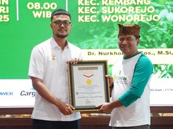 Tanam 40 Ribu Batang Mangga Putar, Pemkab Pasuruan Raih Rekor MURI