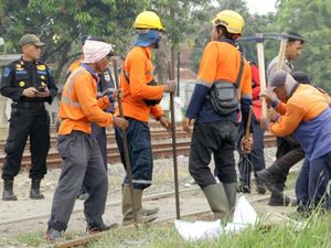 22 Kecelakaan di Perlintasan KA Liar, 9 Orang Meninggal Dunia 22 Kecelakaan di Perlintasan KA Liar, 9 Orang Meninggal Dunia
