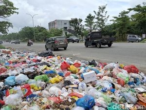Akal-akalan 7 Pelaku Sebabkan Sampah Menumpuk di Pekanbaru Akal-akalan 7 Pelaku Sebabkan Sampah Menumpuk di Pekanbaru