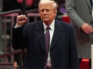 Dunia Hari Ini: Donald Trump Resmi Menjadi Presiden Amerika Serikat