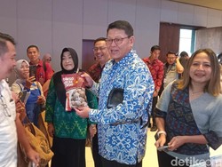 Bagikan 147 Sertifikat Halal untuk UMKM, BCA Klaim Omzet Bisa Naik 10 Persen