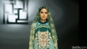 Foto: 10 Koleksi Baju Lebaran 2025 Karya Ivan Gunawan Prive