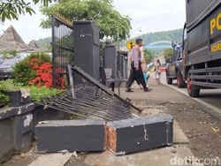 5 Fakta Ricuh Pesilat Geruduk dan Rusak Polsek Watulimo Trenggalek