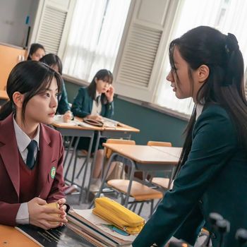 Lee Hyeri di Friendly Rivalry